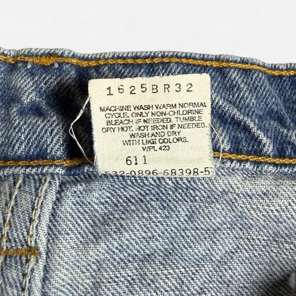 Vintage Levi 550 Relaxed Tapered Fit Light Wash Jeans USA 0896 Size 40x30